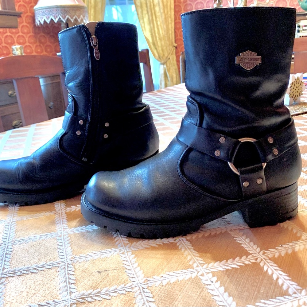 Women’s Harley Davidson boots sz 8.5.